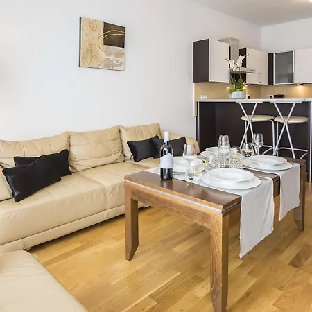 Apartament Vacationclub - Diune 5 *